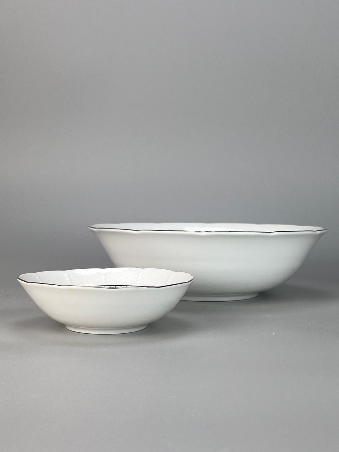 Servizio piatti Thun Czechoslovakia dodici persone decoro argento