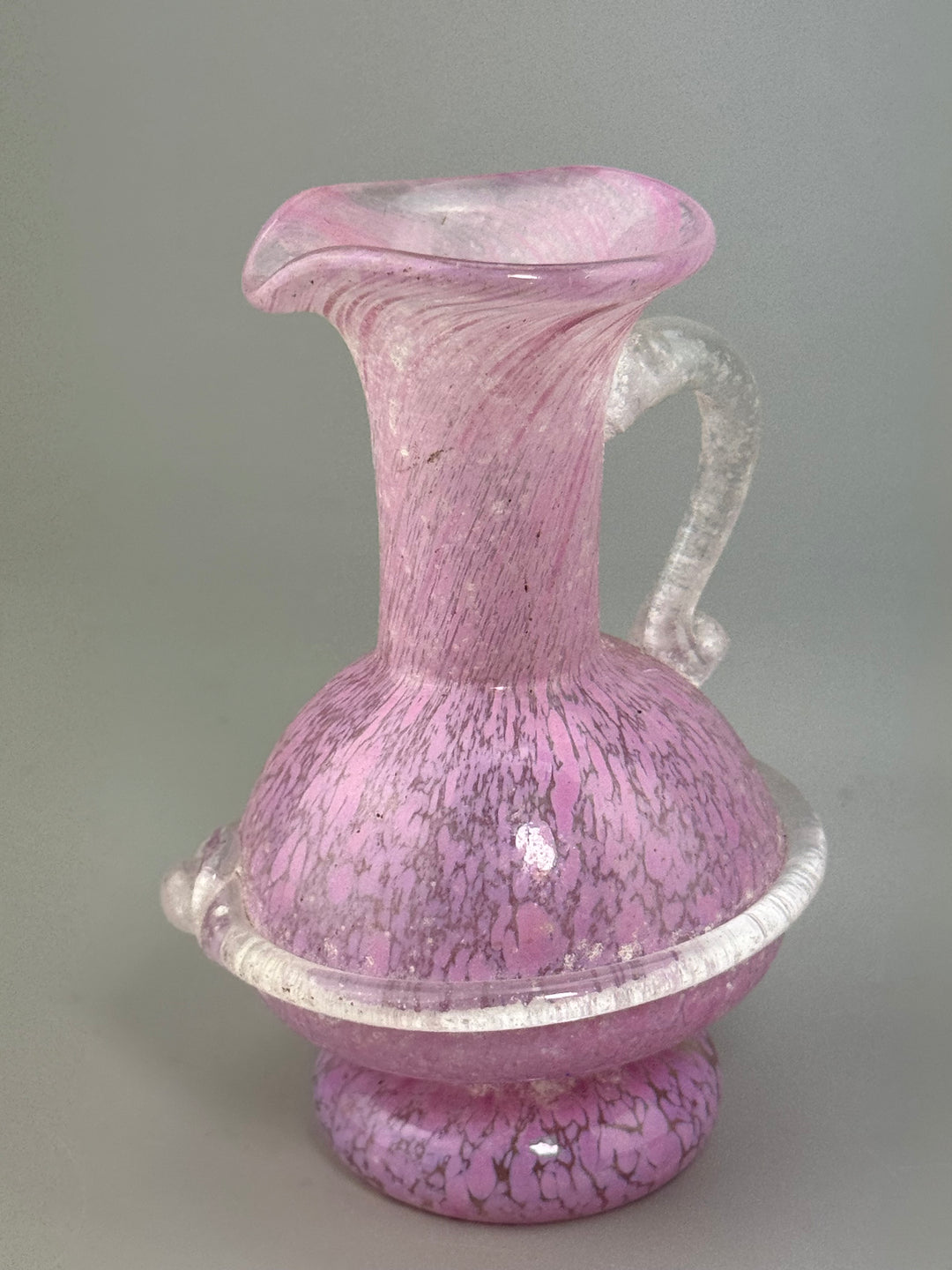 Vasetto in vetro di Murano rosa con manico vintage