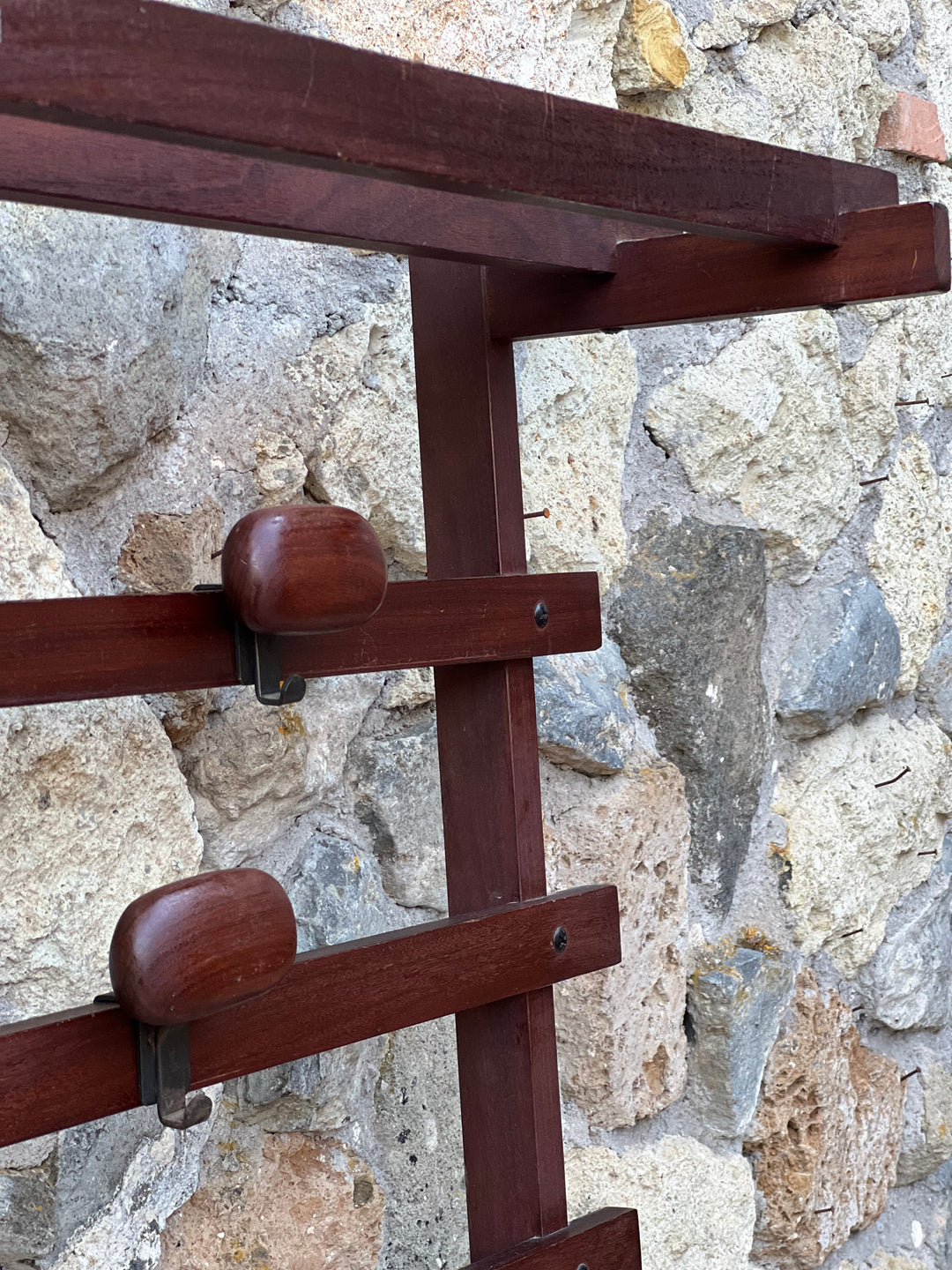 Appendiabiti Longhi per Elam – Design Italiano Modernista
