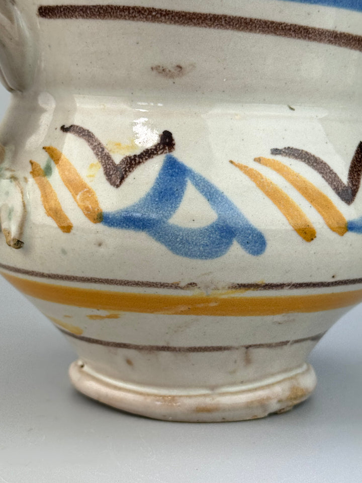 Brocca in maiolica popolare dipinta a mano