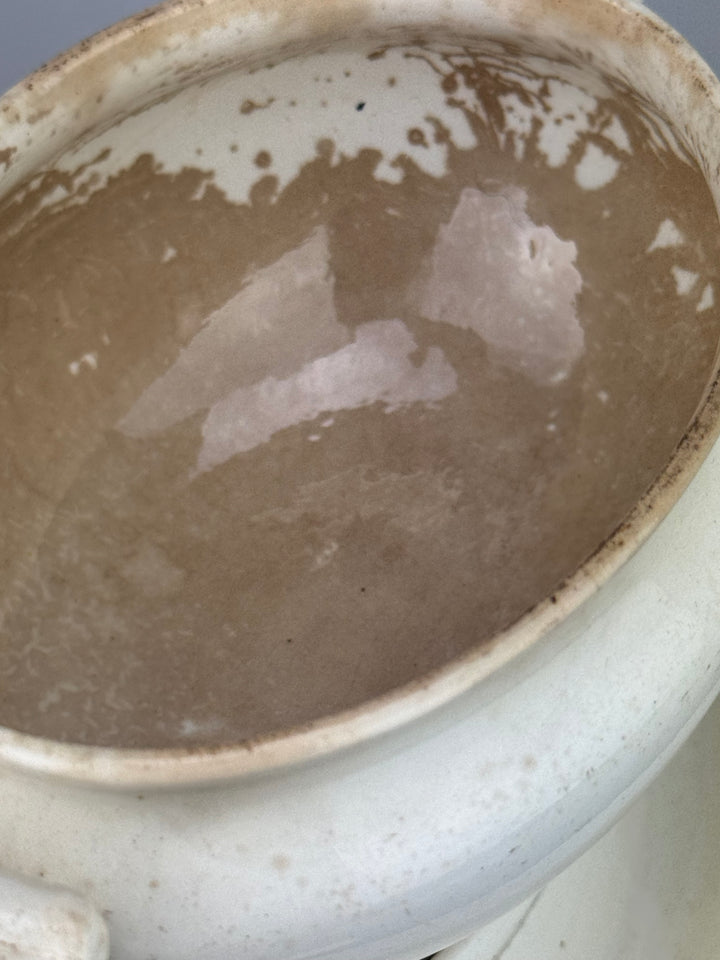 Zuppiera in ceramica Wedgwood bianca con cucchiaio vintage