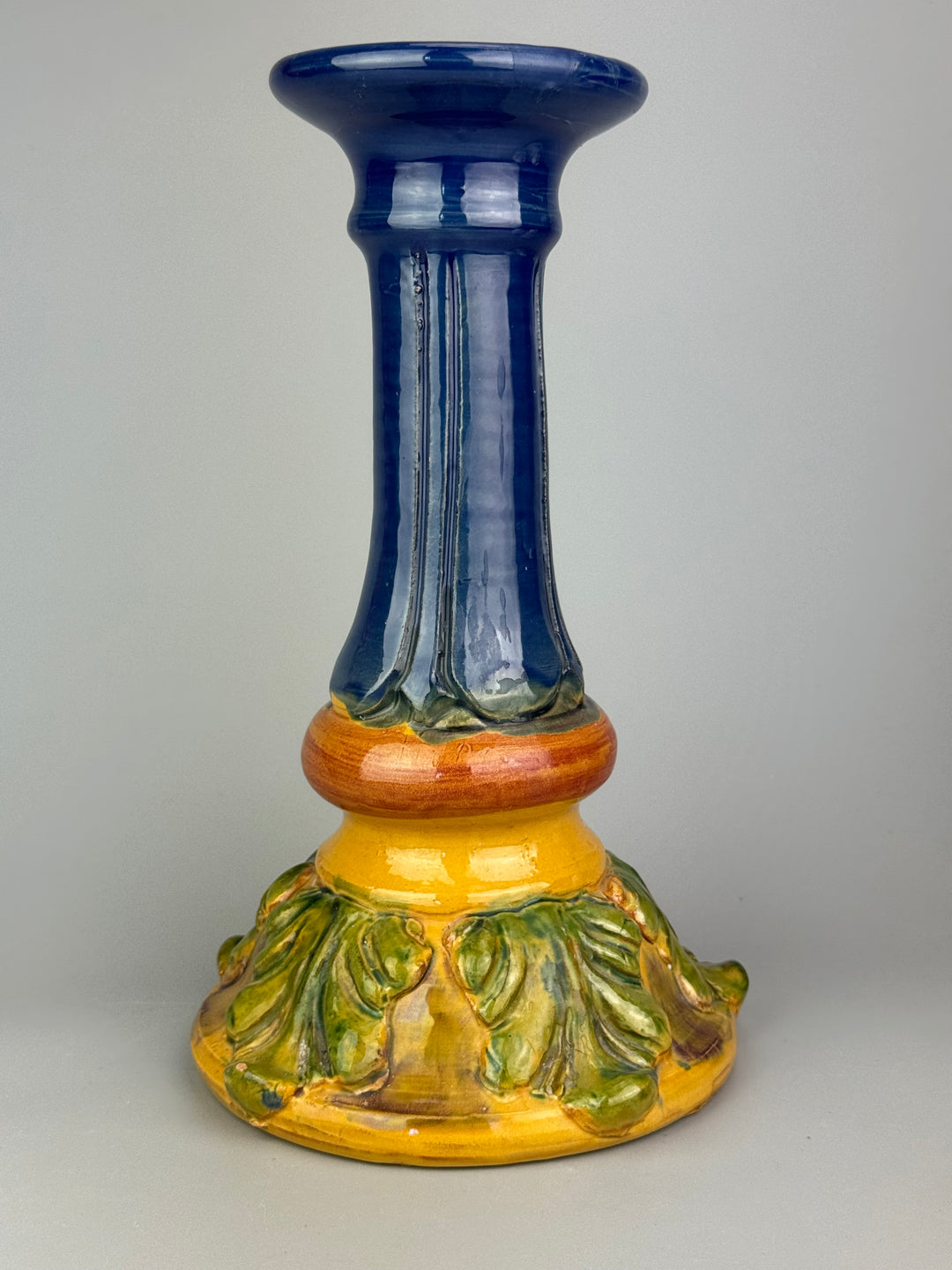 Grande portacandela vintage in ceramica policroma blu cobalto e decori fogliati