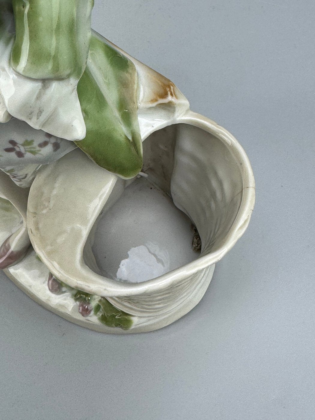 Statua portapenne portafiori in ceramica smaltata Figura galante