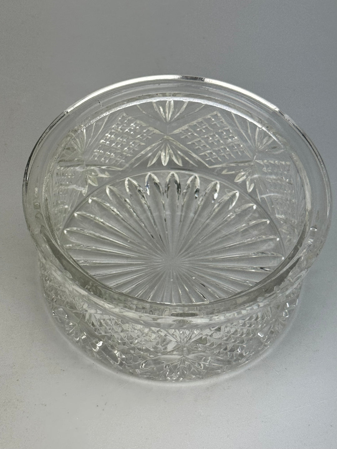 Formaggiera vintage in Vetro con coperchio e vassoio in silverplate