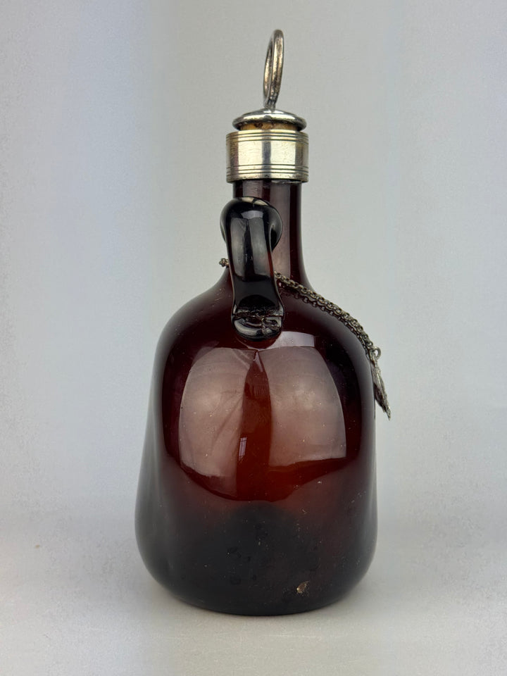 Bottiglia Decanter Brandy in vetro soffiato ambra targa silverplate vintage