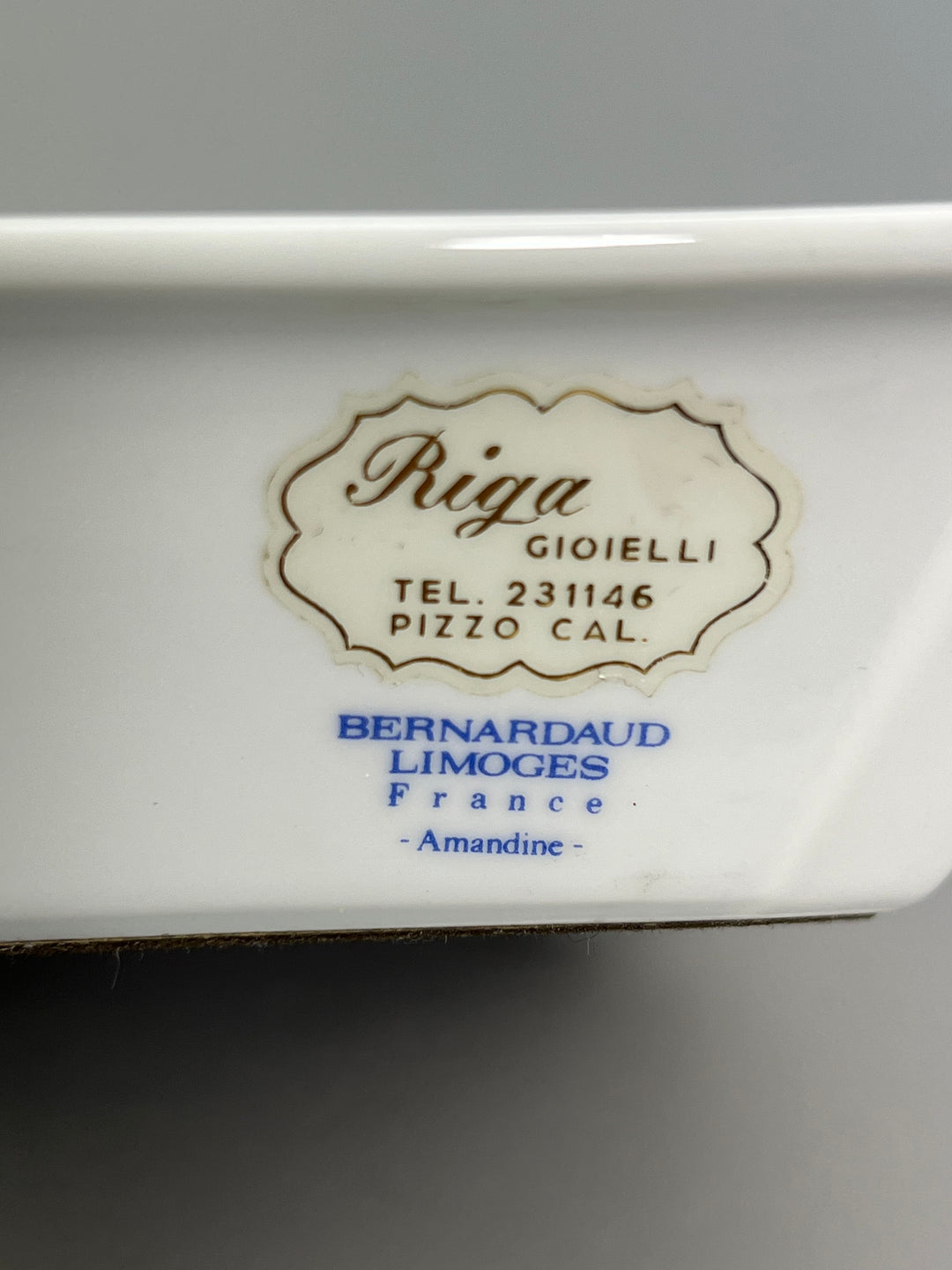 Posacenere in porcellana Bernardaud Limoges decoro floreale rosa