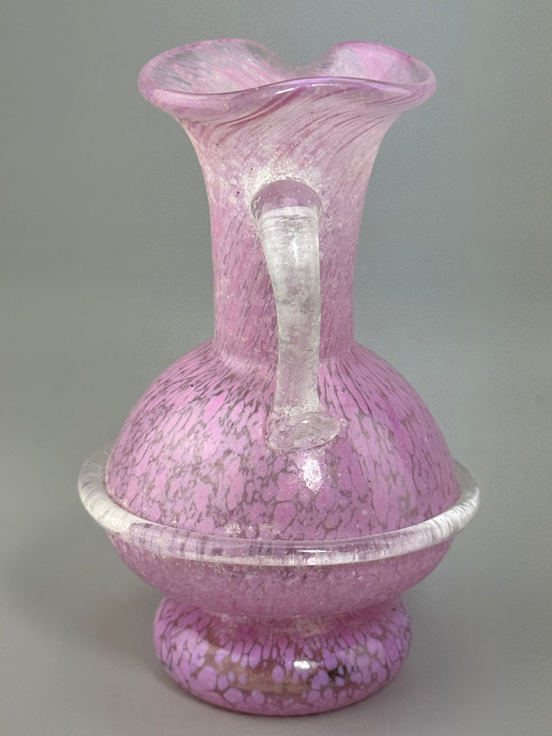 Vasetto in vetro di Murano rosa con manico vintage