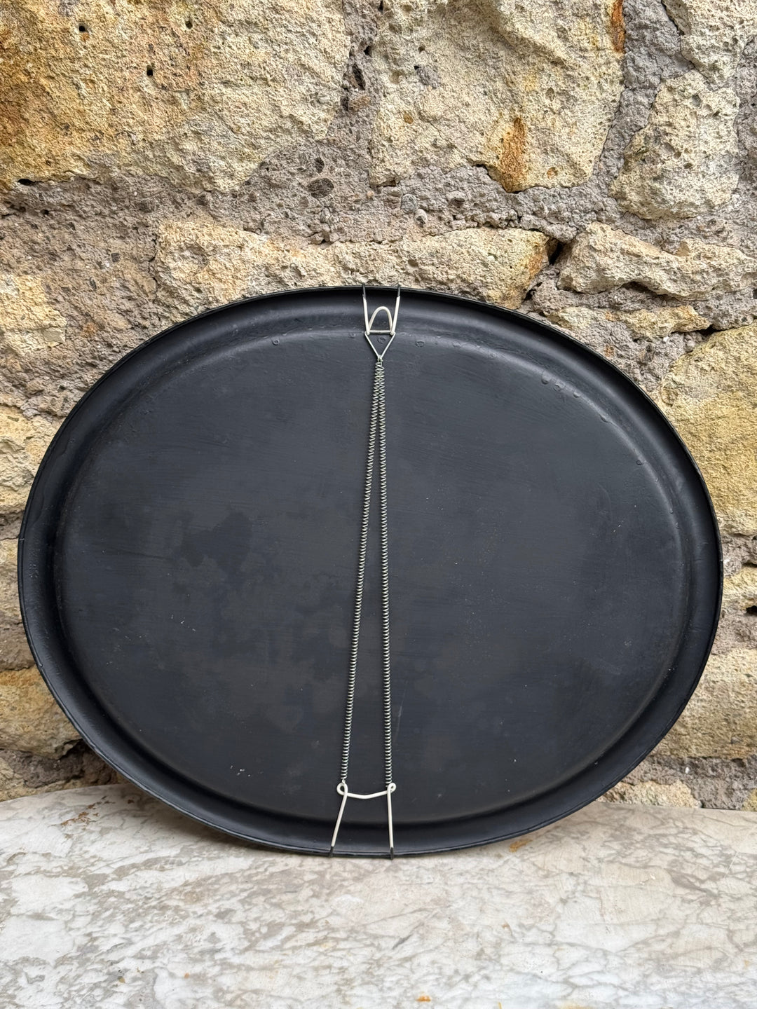 Set Vassoi vintage in metallo nero dipinti a mano con decorazioni floreali stile russo