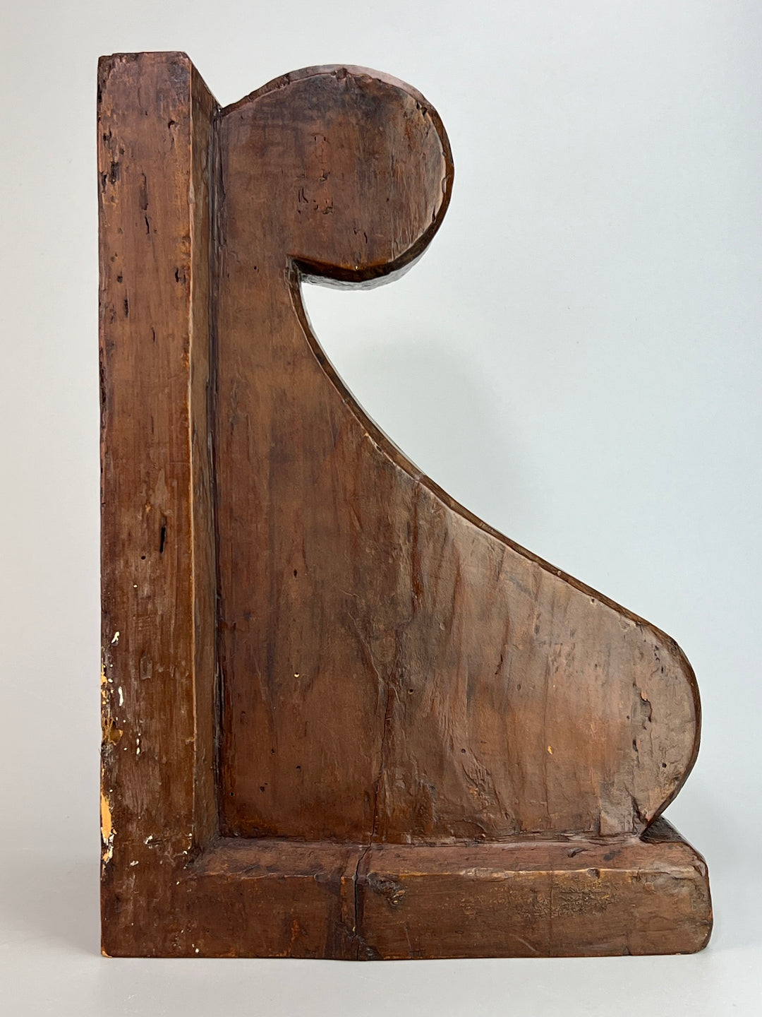 Coppia di capitelli in legno intagliati a mano elementi architettonici antichi