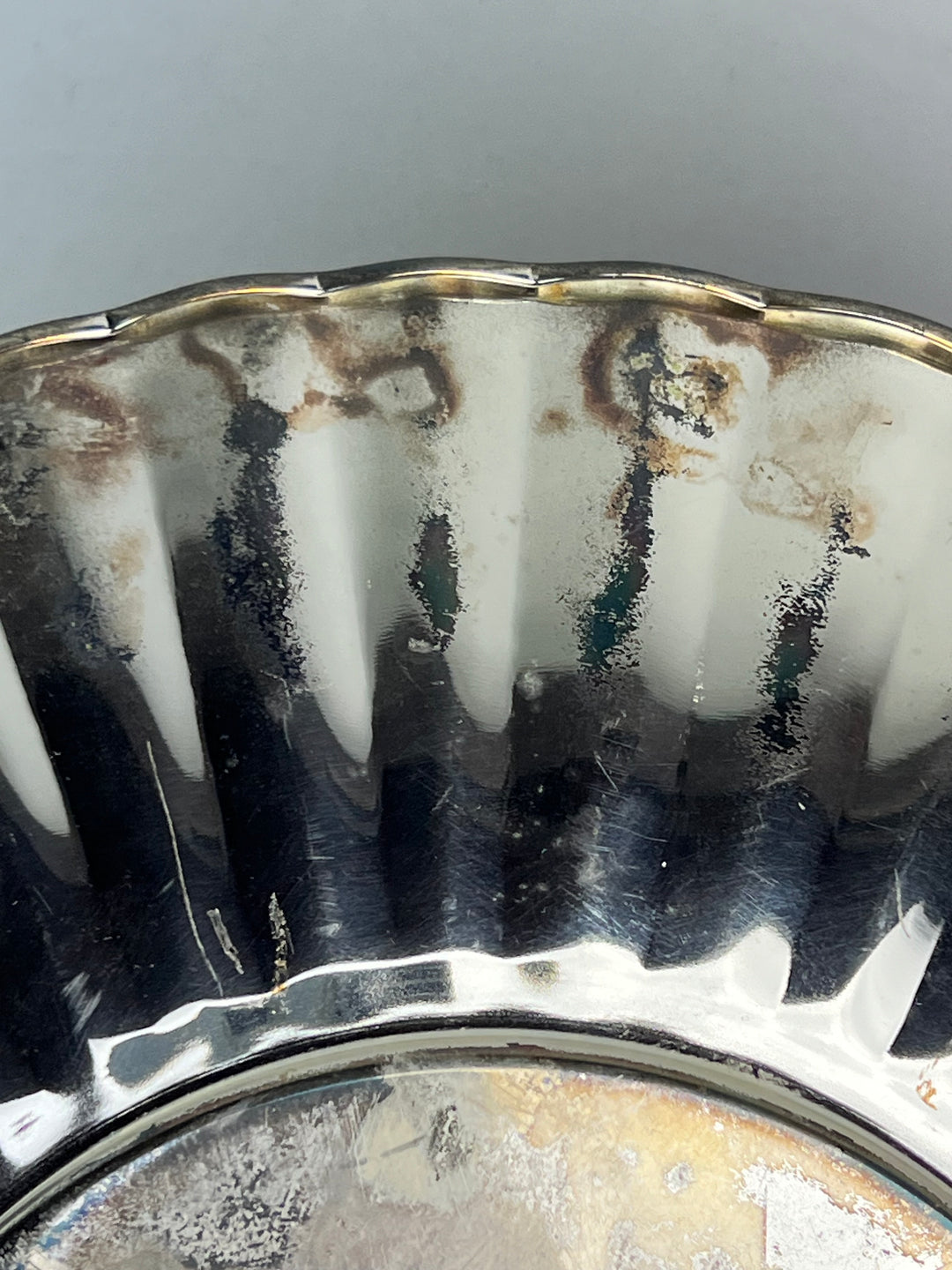 Centrotavola vintage in silverplate, Ciotola con coperchio e piatto coordinato