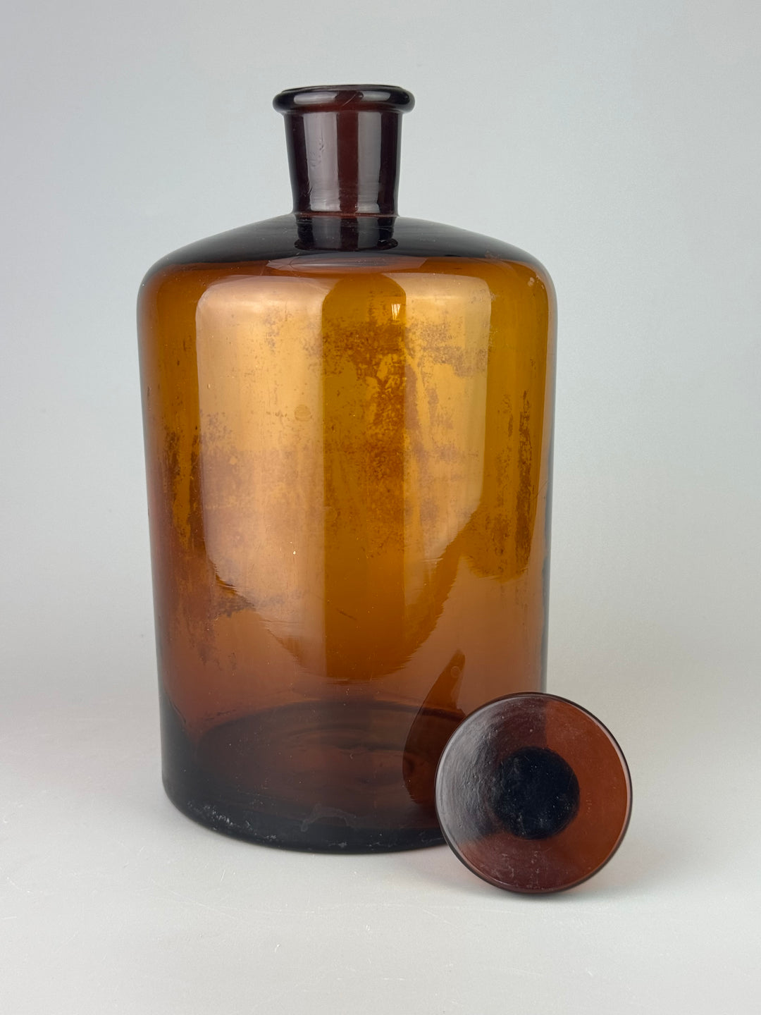 Bottiglia da farmacia vintage in vetro ambrato con tappo – 27 cm