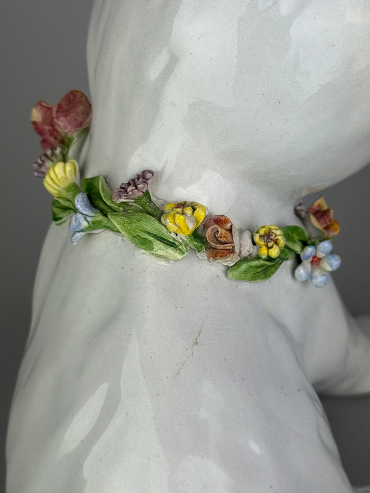 Statua Gatto decorativo vintage in ceramica italiana con fiori applicati