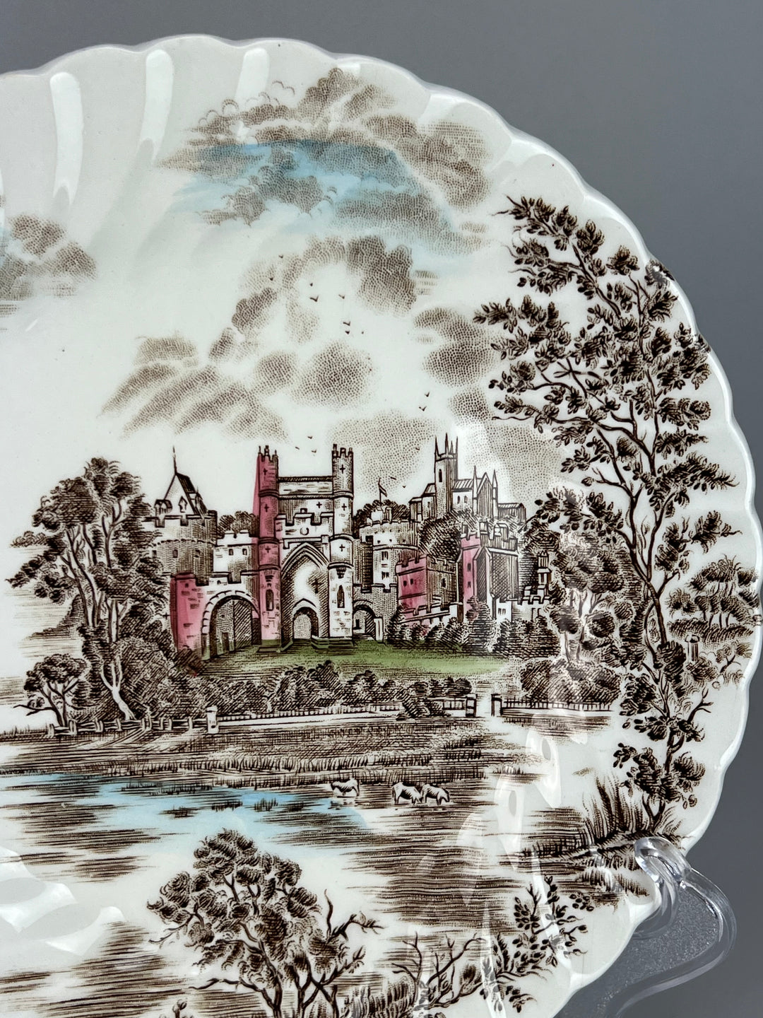Piatto porcellana Johnson Bros decoro Ancient Towers