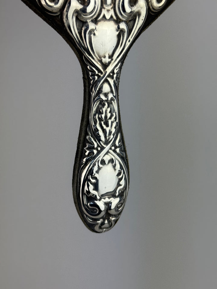 Specchietto da mano in argento cesellato decoro floreale Liberty