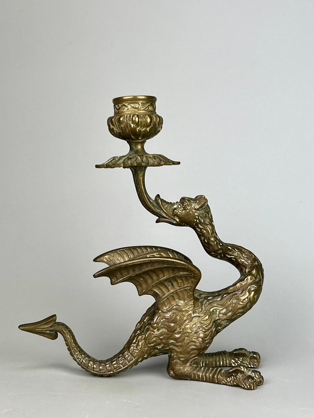 Candelabro ottone a forma drago