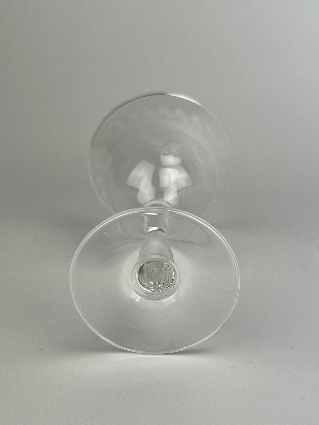 Servizio di calici in cristallo inciso da 4 misure per 8 persone