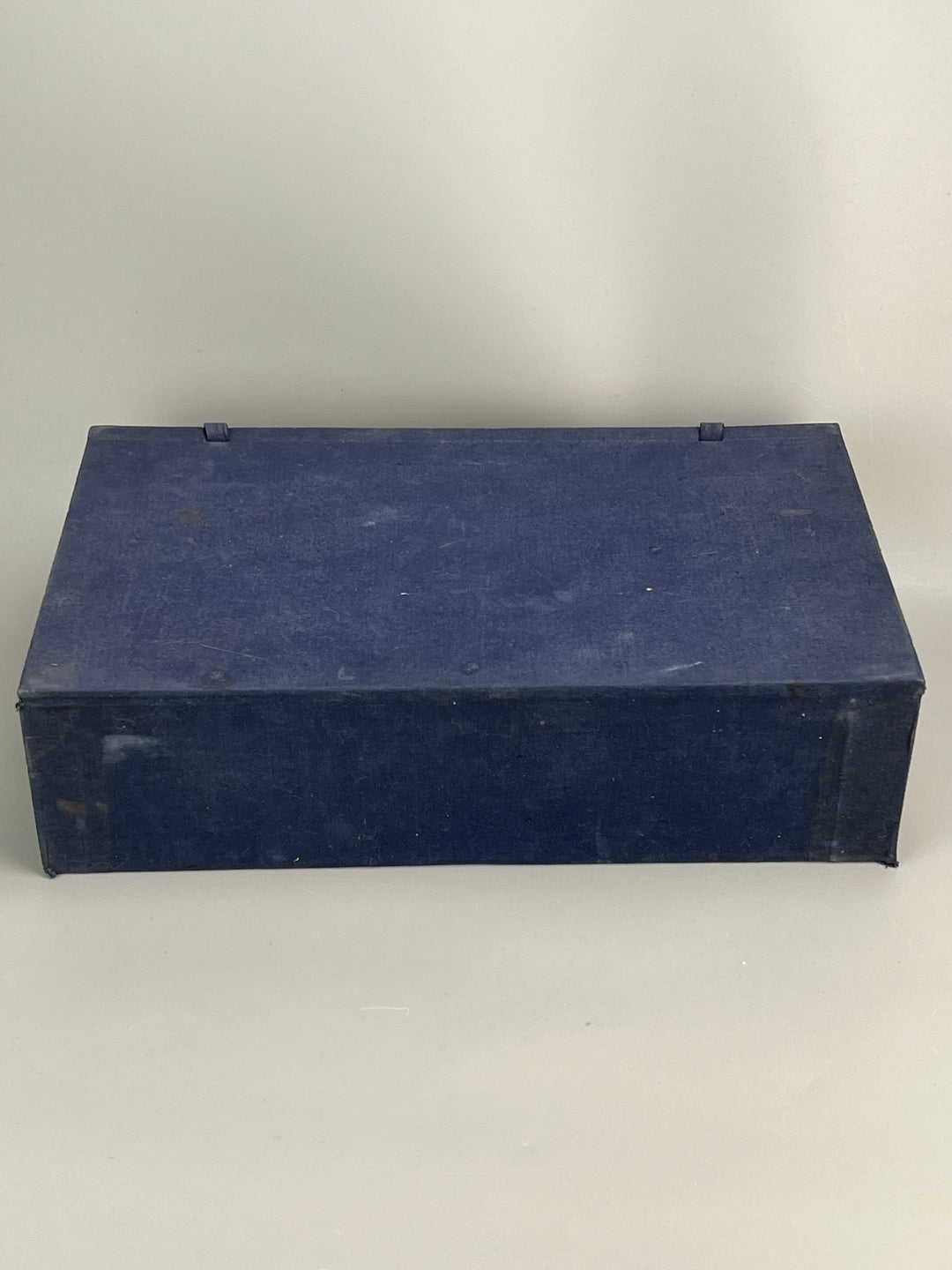 Scultura orientale in giada, Fenice su base in legno intagliato