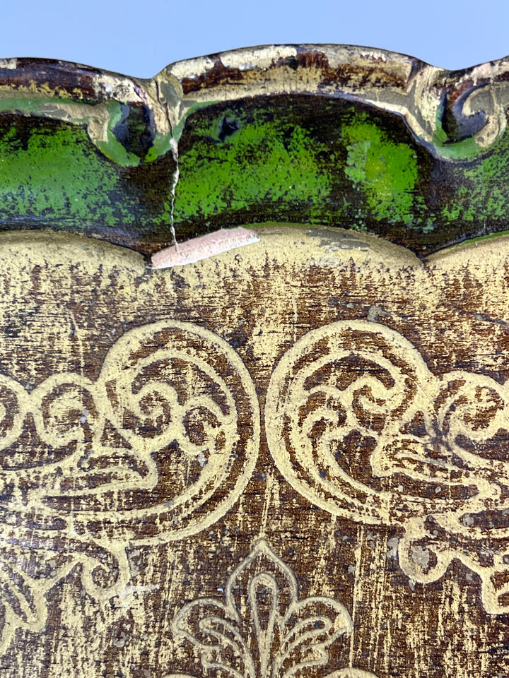 Vassoio fiorentino in legno decorato