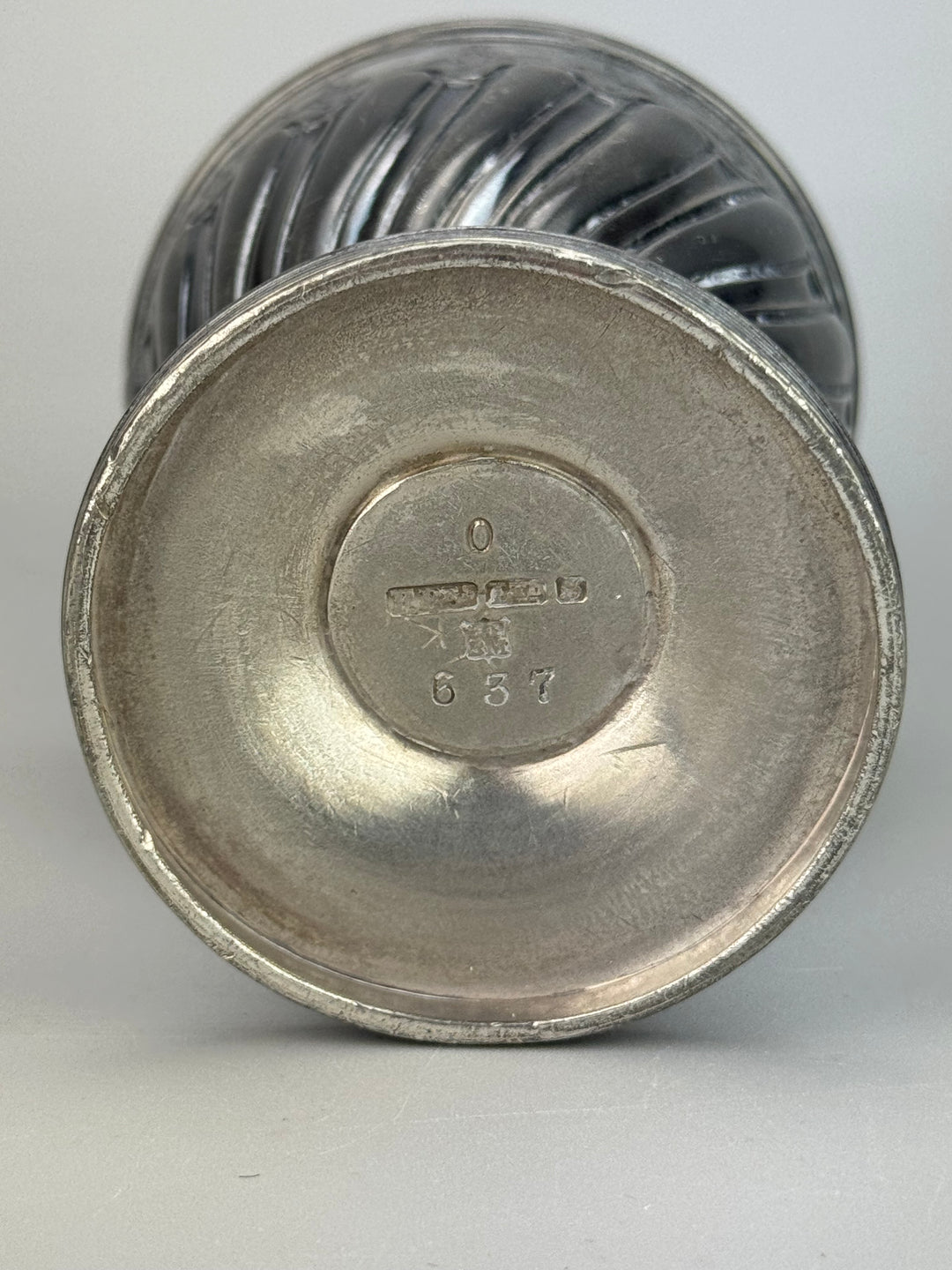Spargizucchero inglese vintage in silverplate lavorato