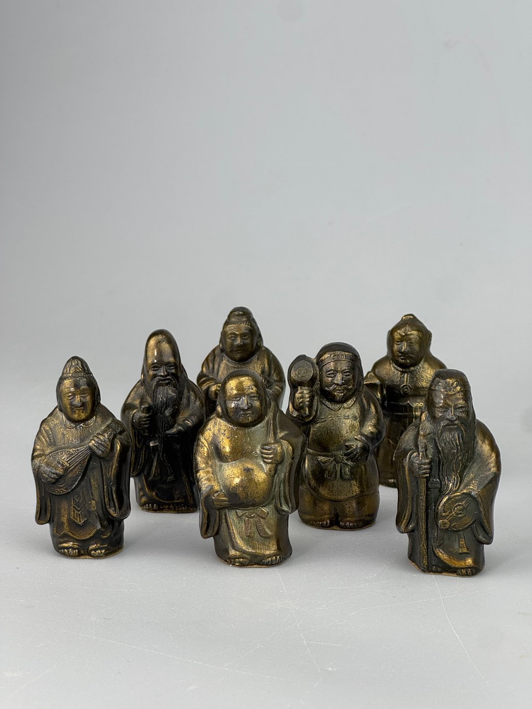 Set di 7 Shichi Fukujin in bronzo Divinità della Fortuna Giapponesi XX secolo
