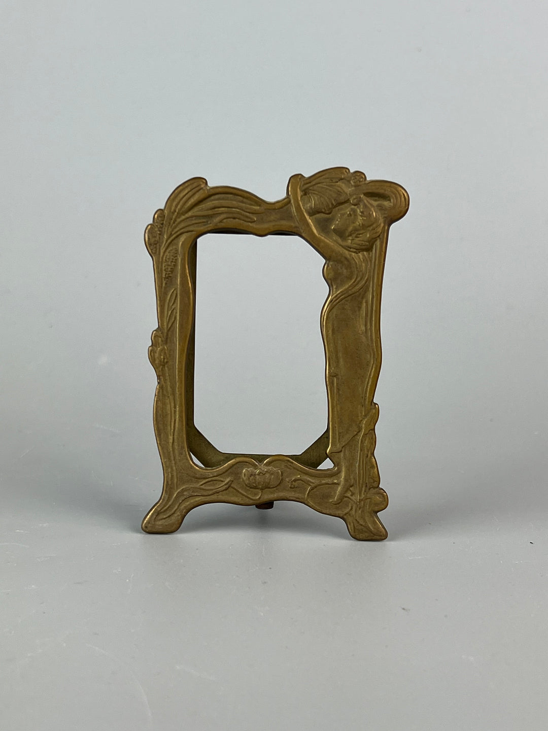 Piccola cornice portafoto in ottone Art Nouveau