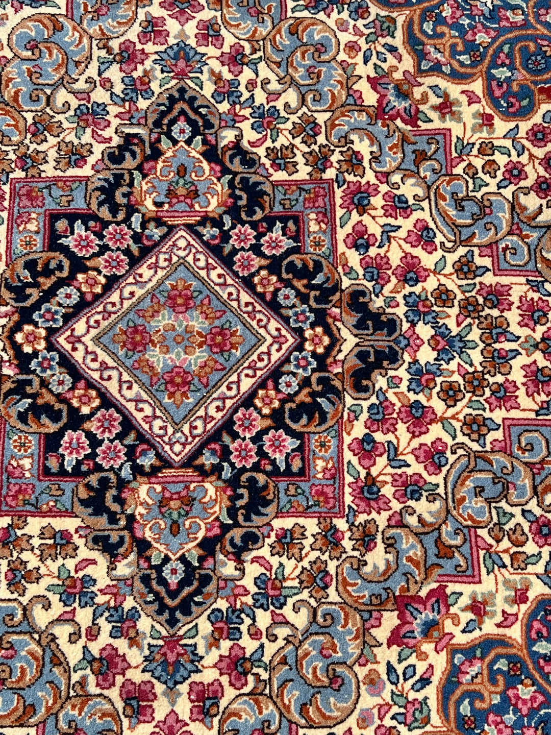 Tappeto Berkana Royal Mongolia 185×165 cm