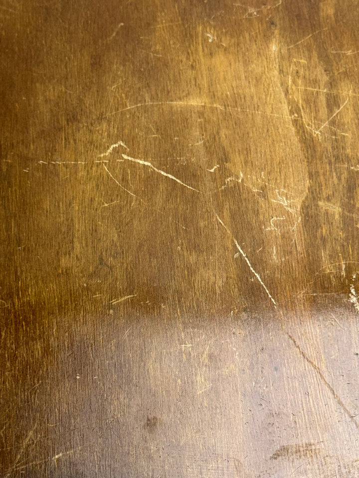 Vassoio vintage con specchio a mercurio e bordo in ottone dorato con piedini