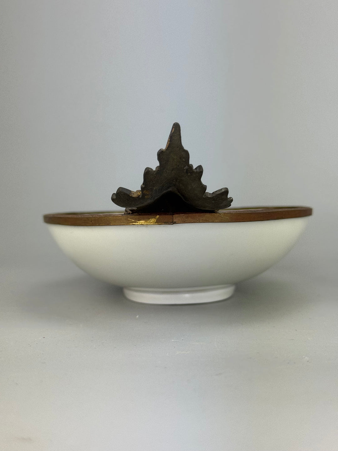 Svuotatasche vintage Limoges France in porcellana dipinta a mano