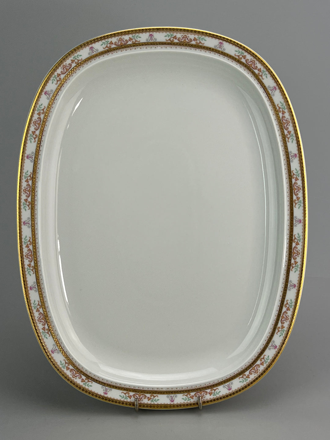 Servizio da tavola per 12 persone Bischofsthal Bavaria decorata in oro