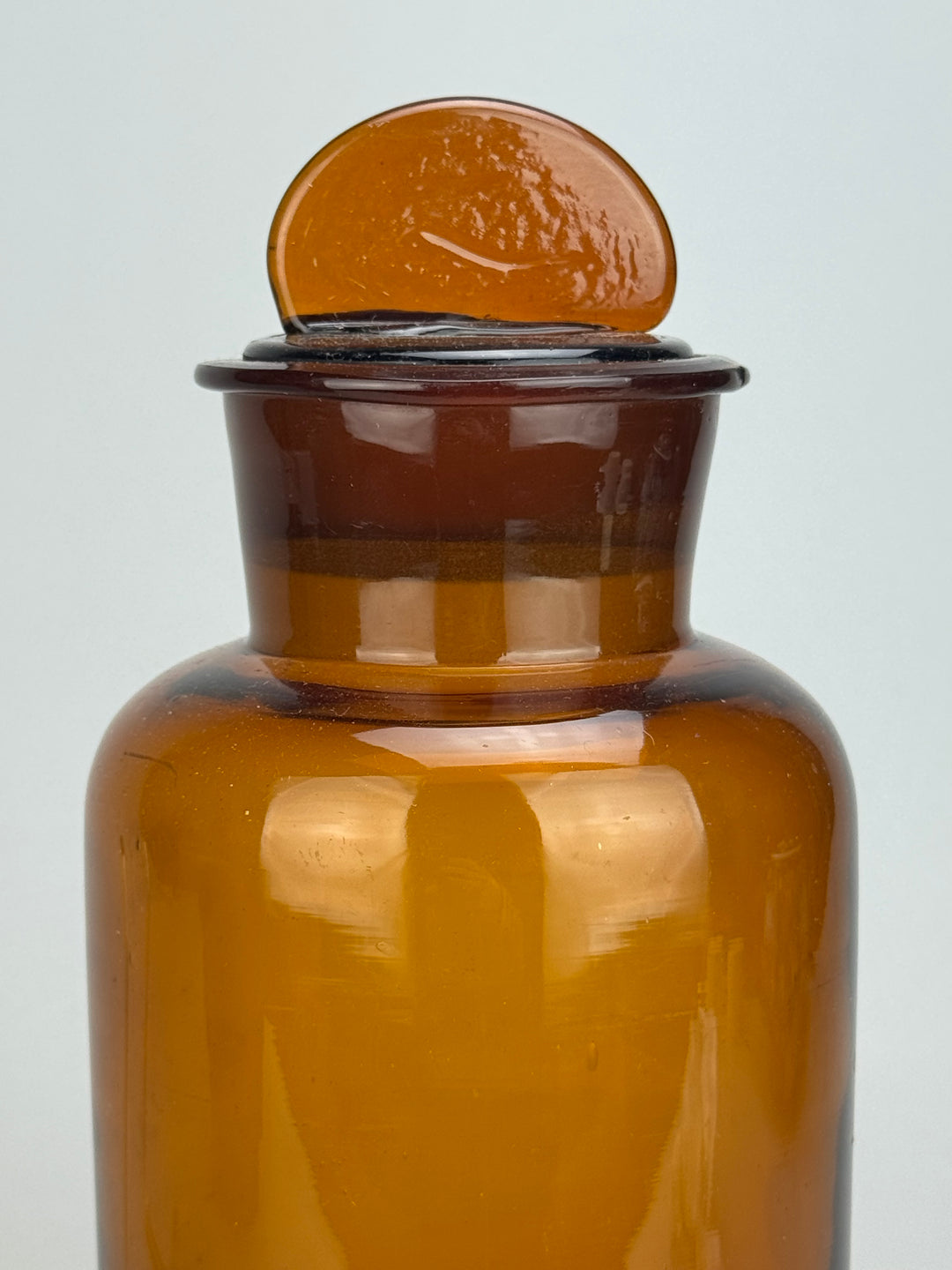 Barattolo da farmacia in vetro ambrato vintage