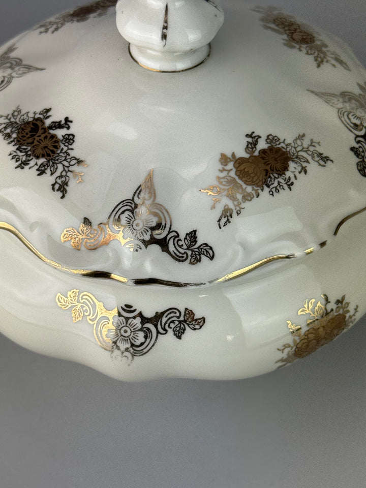 Scatola vintage in porcellana Bavaria con decoro floreale dorato