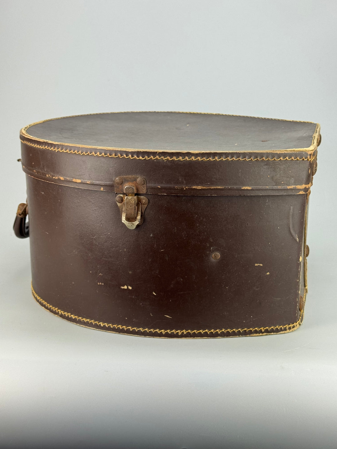 Cappelliera vintage in cuoio marrone con maniglia
