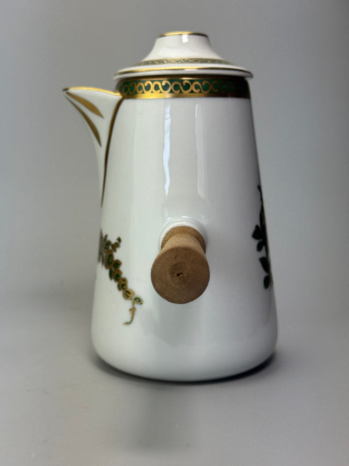 Cioccolatiera vintage in porcellana decorata con manico in legno
