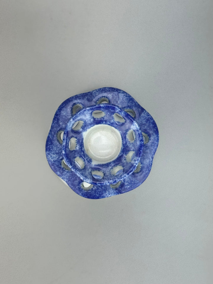 Coppia Portacandele in porcellana bianca e blu decoro floreale stile orientale