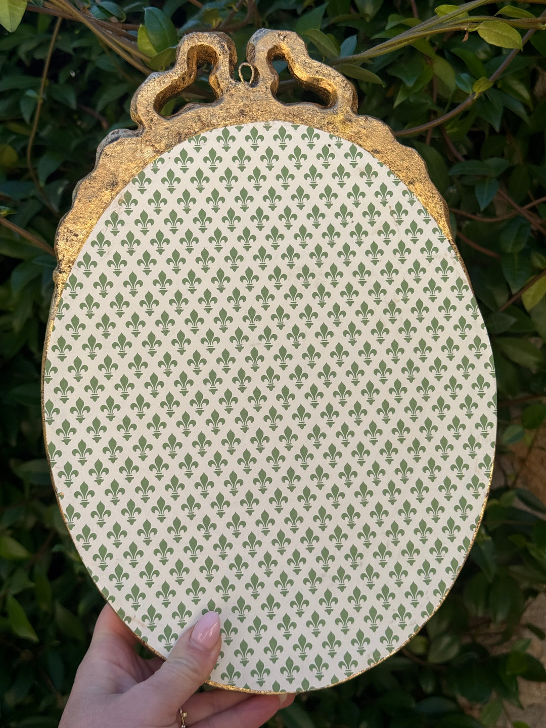 Specchietto ovale dorato “Ghirlanda" 24x35 cm