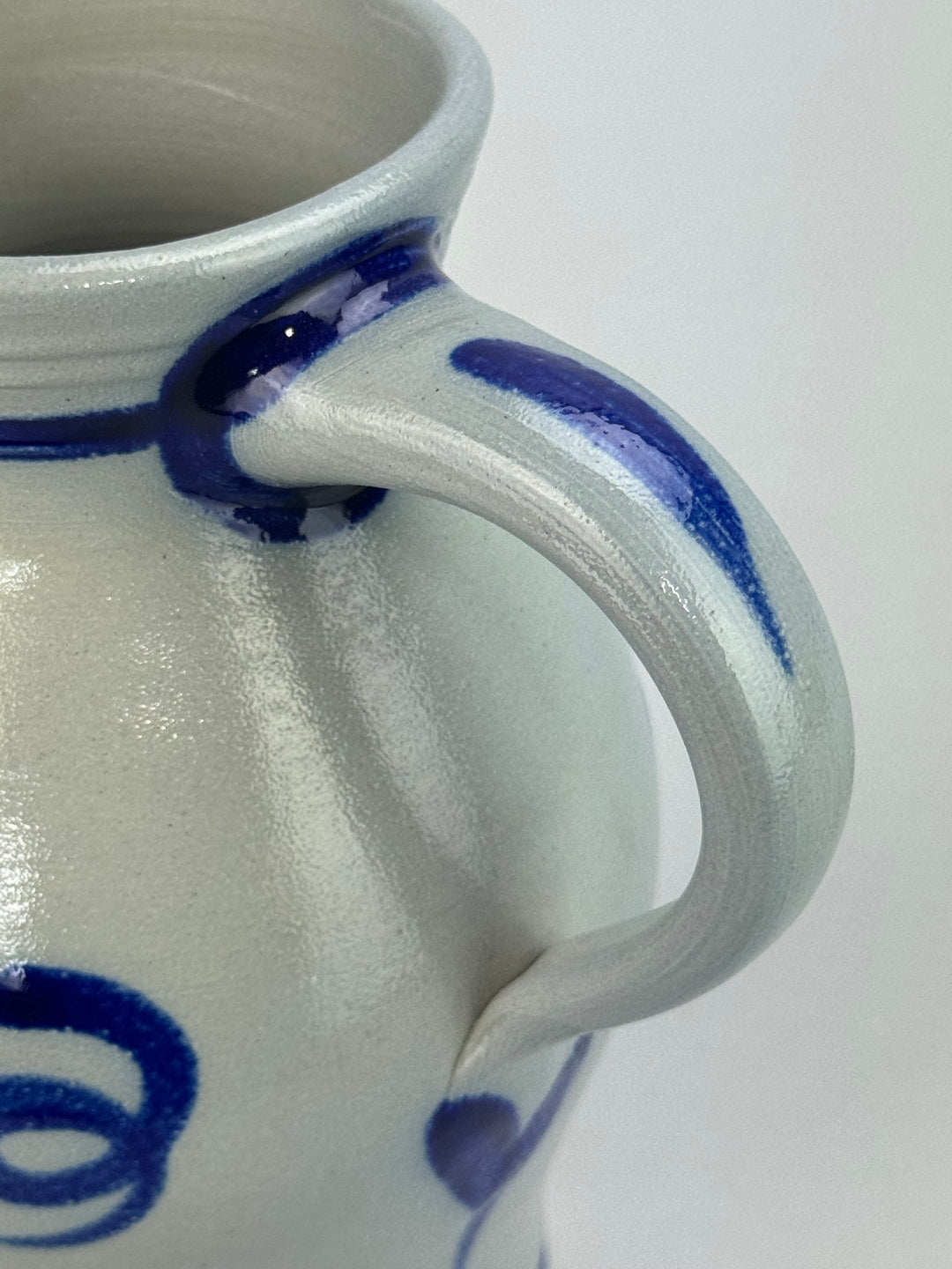 Brocca in ceramica smaltata a sale Merkelbach Manufaktur decoro blu