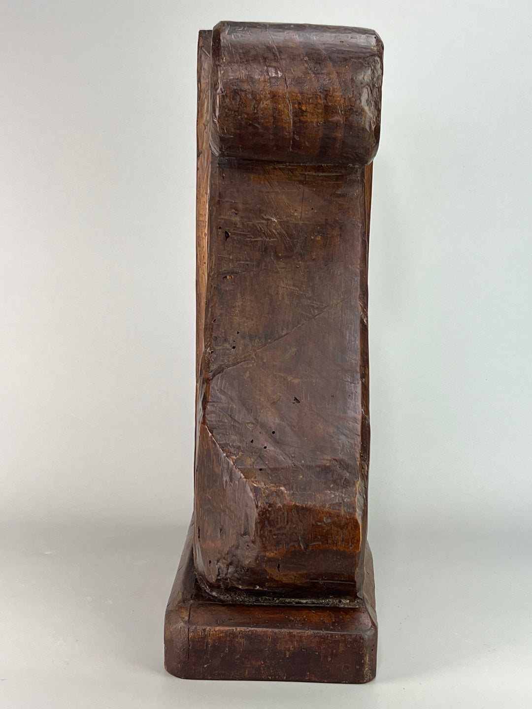Coppia di capitelli in legno intagliati a mano elementi architettonici antichi