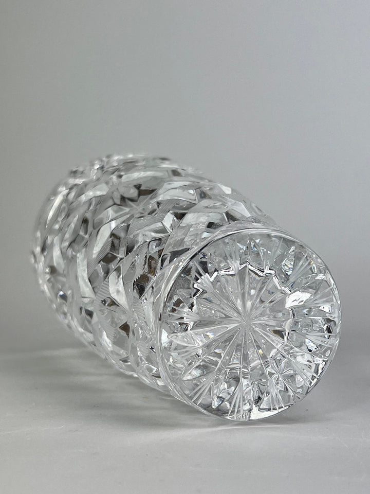 Vaso in cristallo molato con motivo a stelle