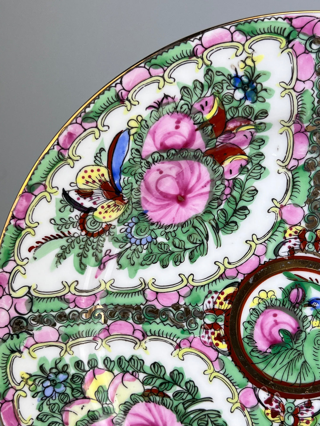 Piatto in porcellana giapponese decoro floreale