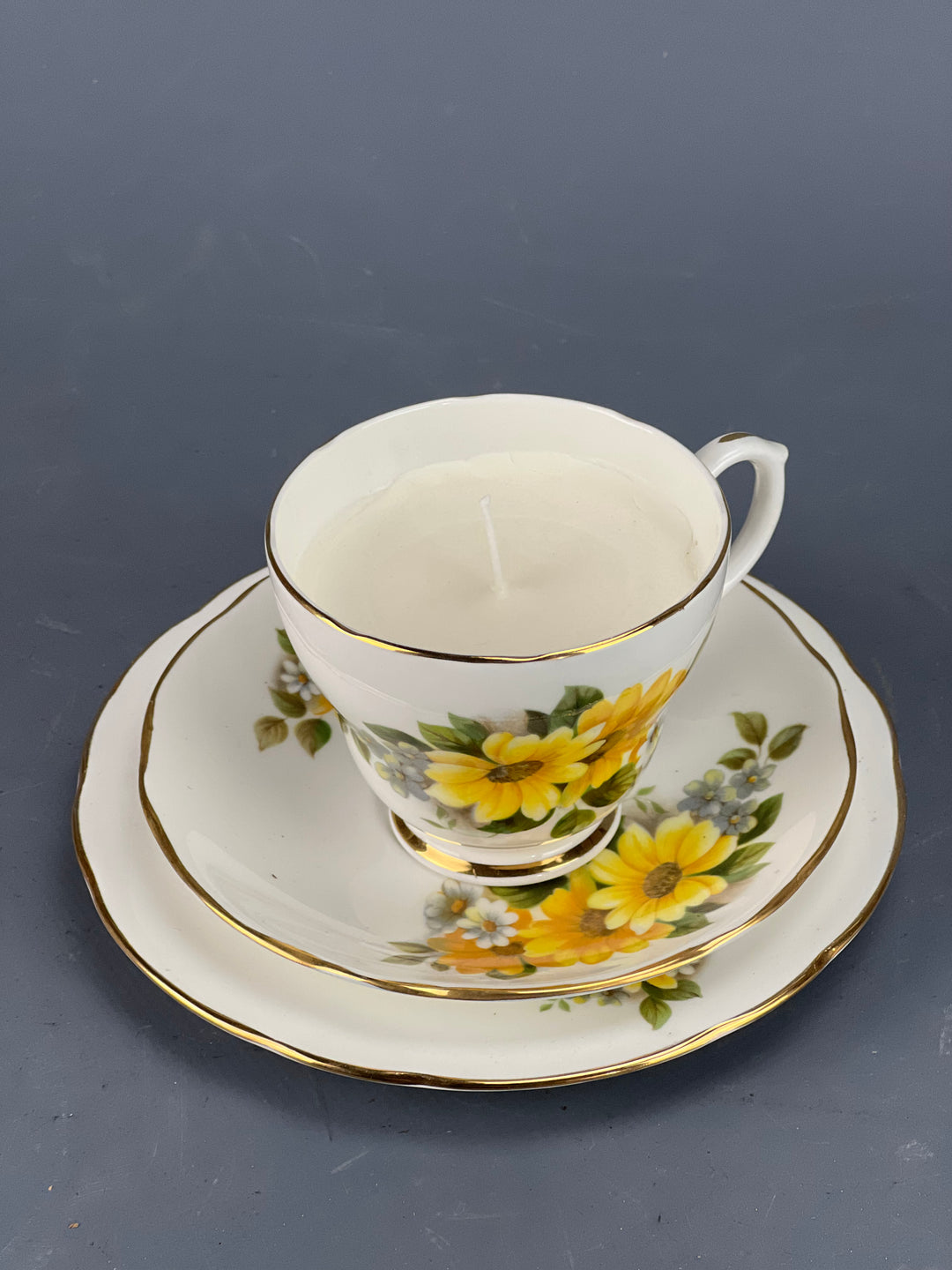 Candela Trio tazza da tè porcellana inglese Bone China