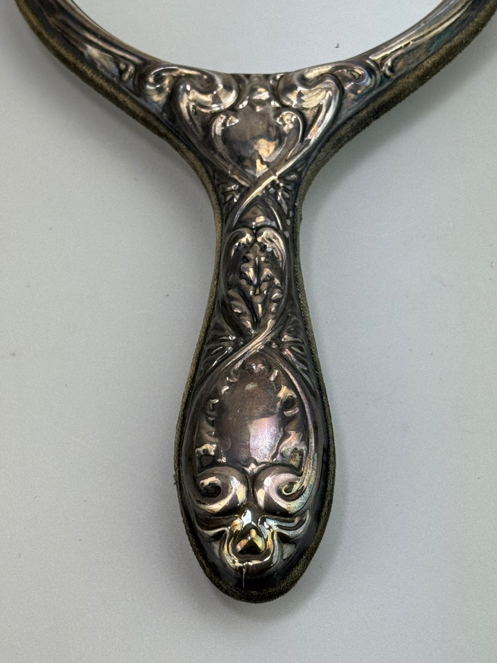 Specchietto da mano in argento cesellato decoro floreale Liberty