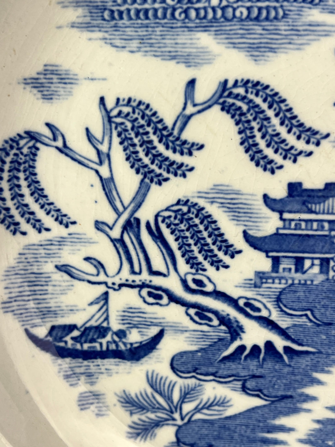 Piatto Cauldon Semi China – Willow Pattern Blu su Fondo Avorio