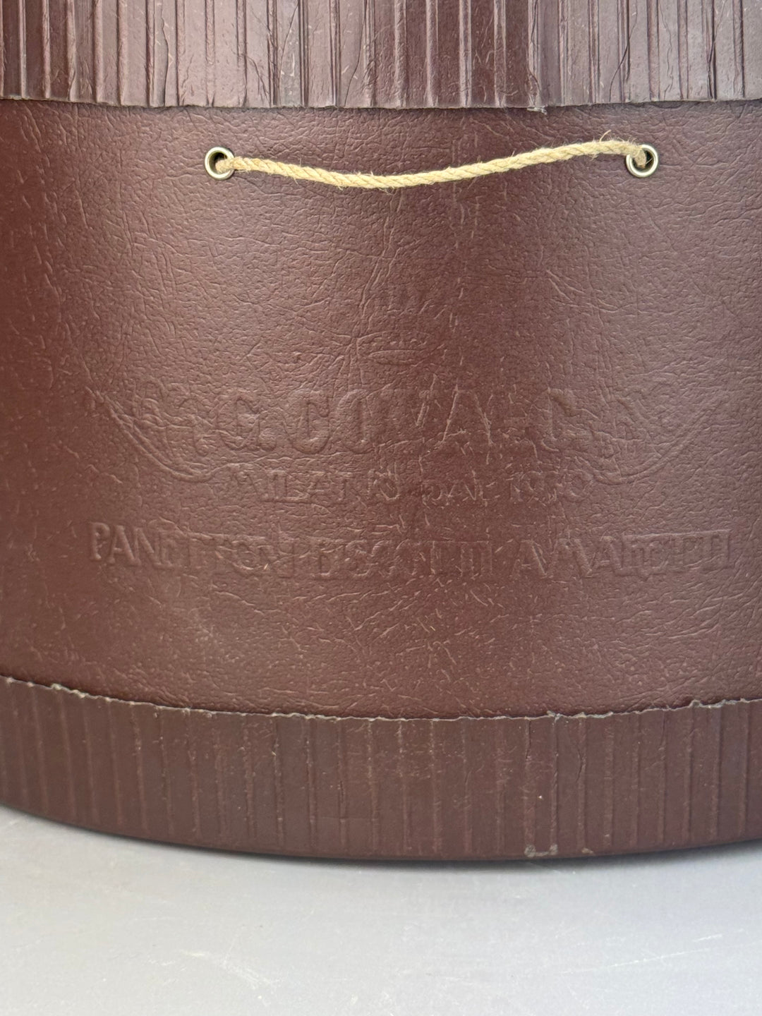 Scatola per Panettone in cartone marrone con etichetta originale vintage