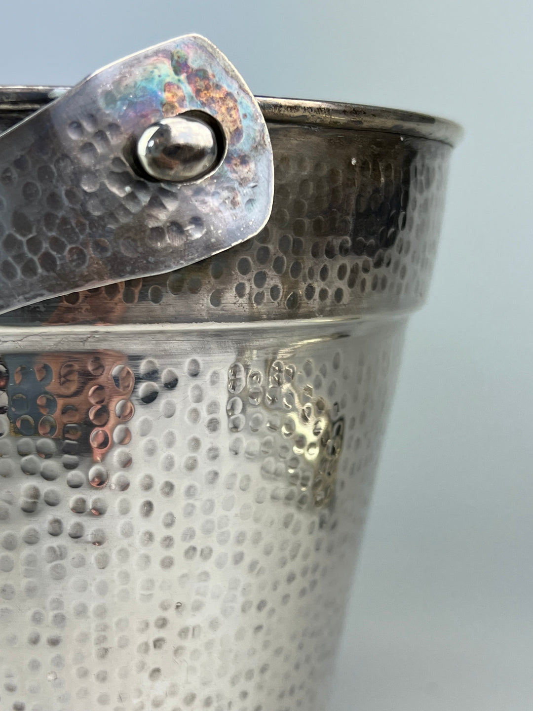 Secchiello da Ghiaccio in Silverplated Martellato con Pinza – Vintage