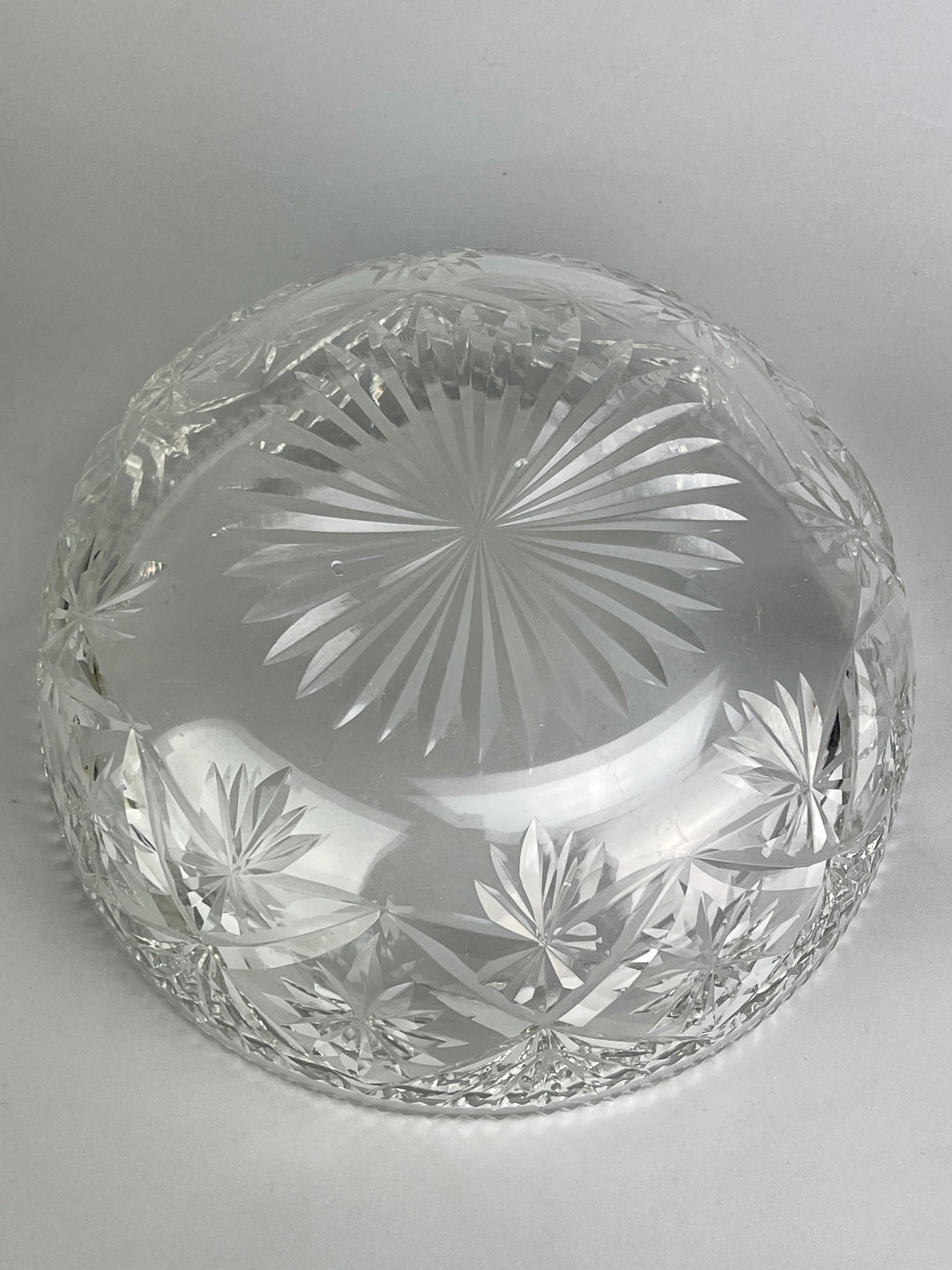 Ciotola centrotavola in cristallo molato decorazione a stella