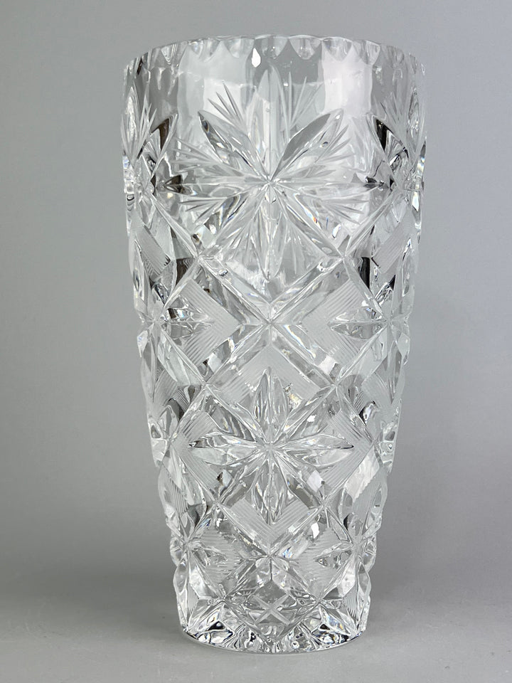 Vaso in cristallo molato con motivo a stelle