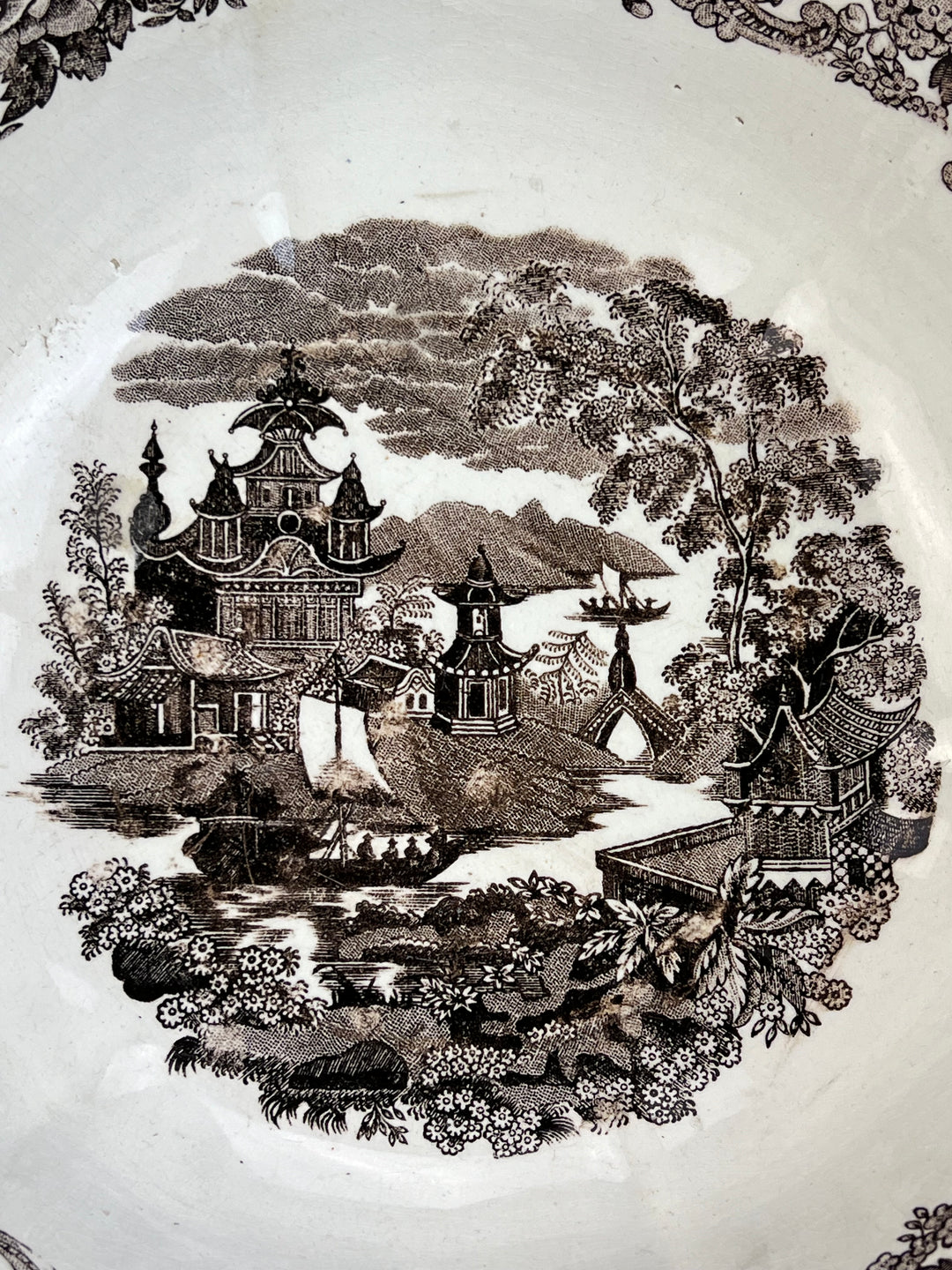 Vecchio Catino ceramica inglese
