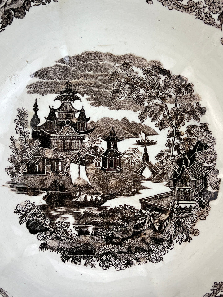 Vecchio Catino ceramica inglese