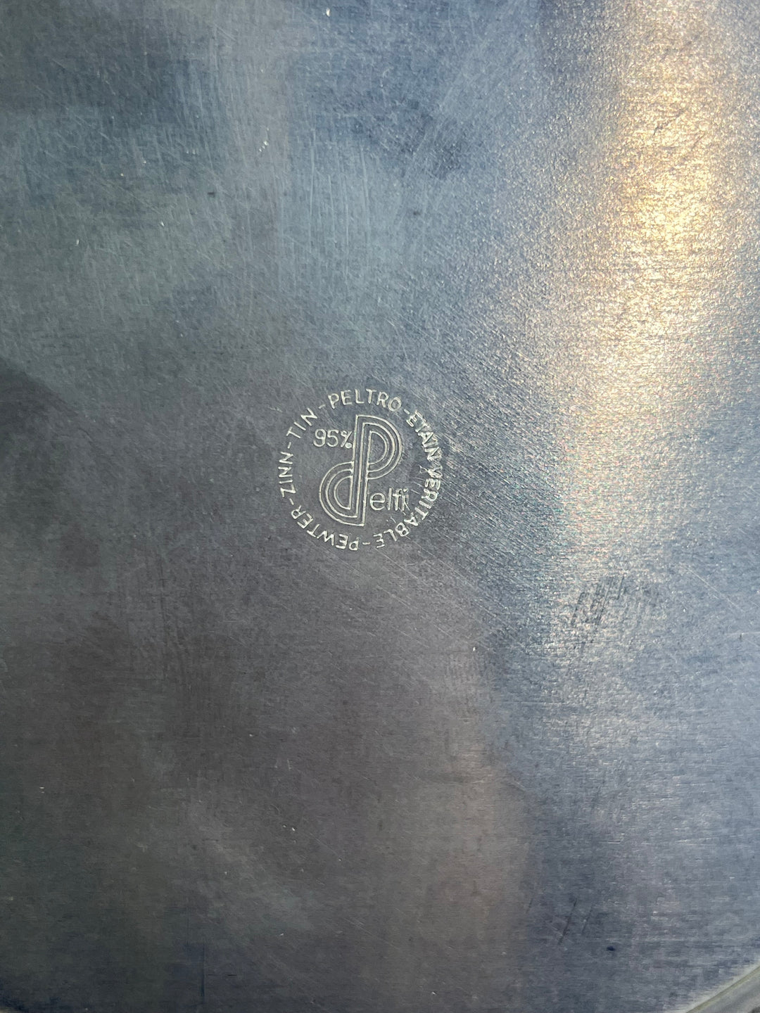 Coppia di candelabri in peltro a 5 bracci stile classico