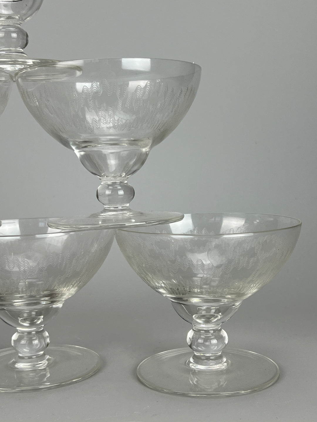 Set dodici coppe champagne cristallo inciso